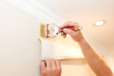 Pose de papier peint à Chalo-Saint-Mars — revêtements muraux et toiles de verre
